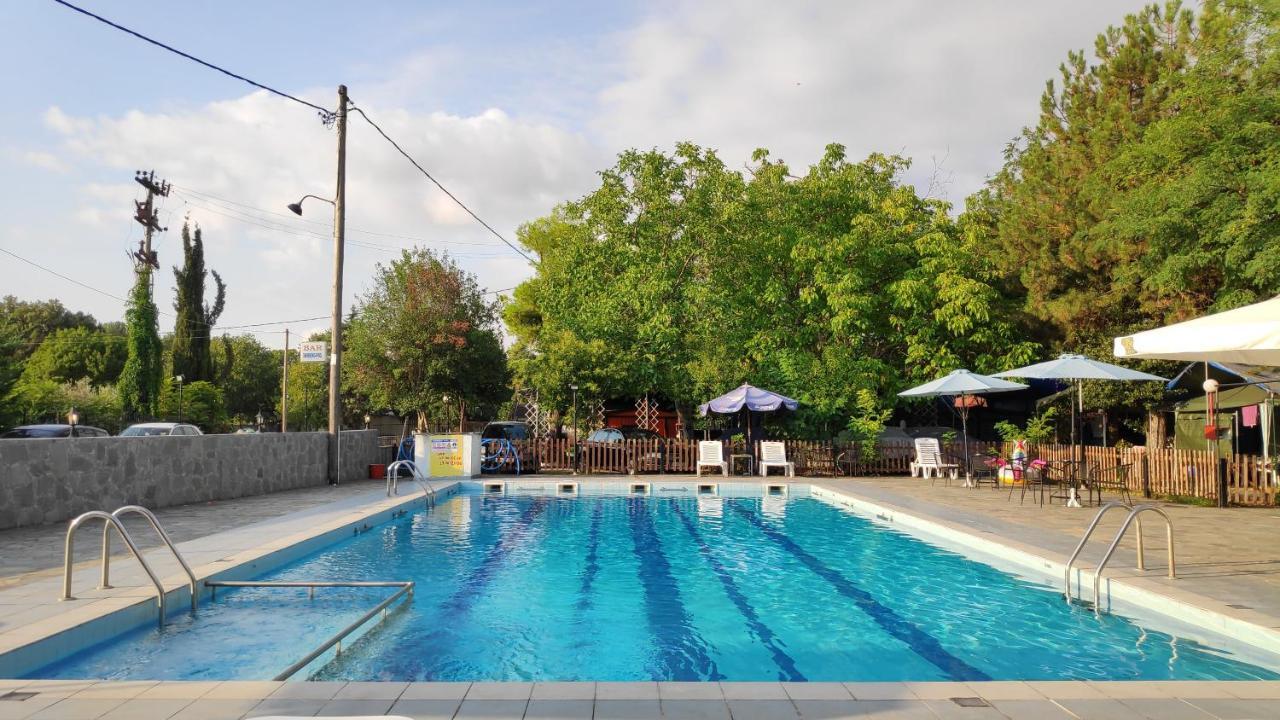 Camping Mitikas And Bungalows Plaka Litochorou Zewnętrze zdjęcie
