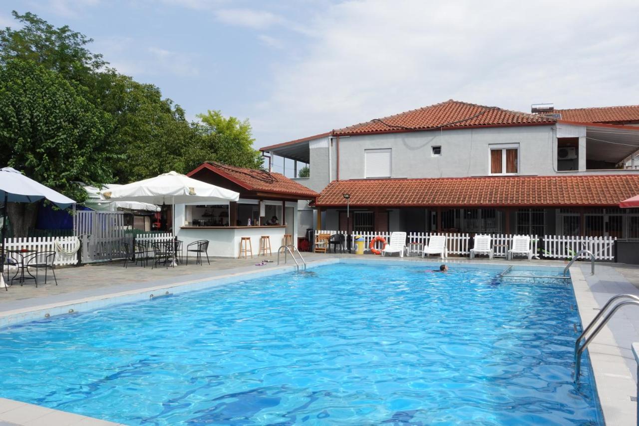 Camping Mitikas And Bungalows Plaka Litochorou Zewnętrze zdjęcie