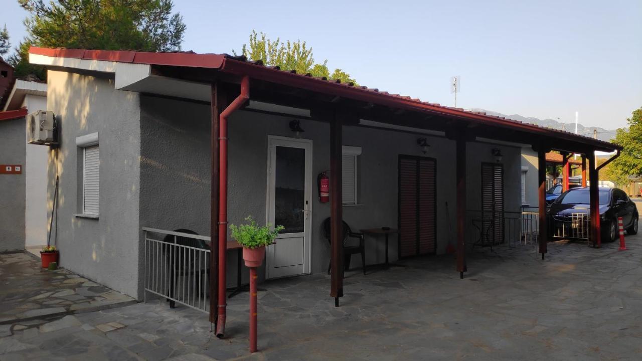 Camping Mitikas And Bungalows Plaka Litochorou Zewnętrze zdjęcie