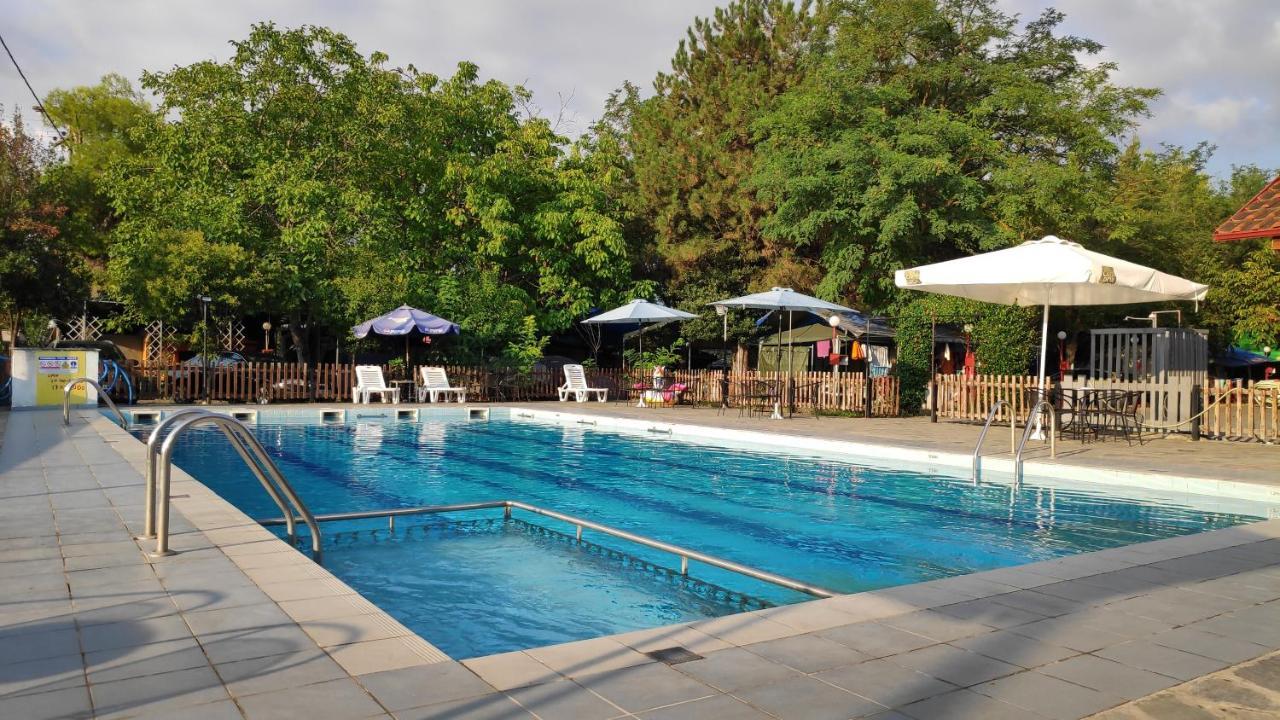Camping Mitikas And Bungalows Plaka Litochorou Zewnętrze zdjęcie