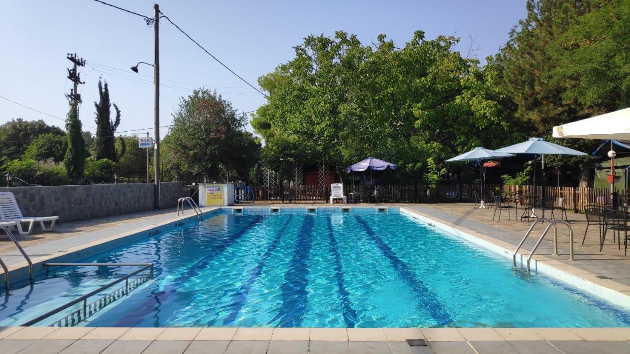 Camping Mitikas And Bungalows Plaka Litochorou Zewnętrze zdjęcie